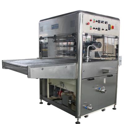 خرید خط Enrobing Fudge Enrober با تونل خنک کننده 15M سیستم کنترل PLC کمپرسور خنک کننده کوپلند online manufacture